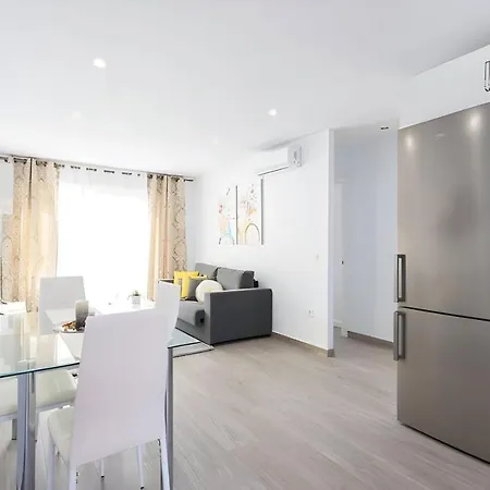 Ap. 2 Habitaciones- Boliches * פואנגירולה